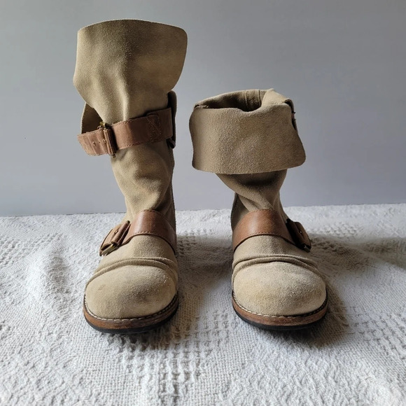 Modern Vintage Slouched Over the Ankle Zip up Belted Stacked Heel Boots - Picture 6 of 13